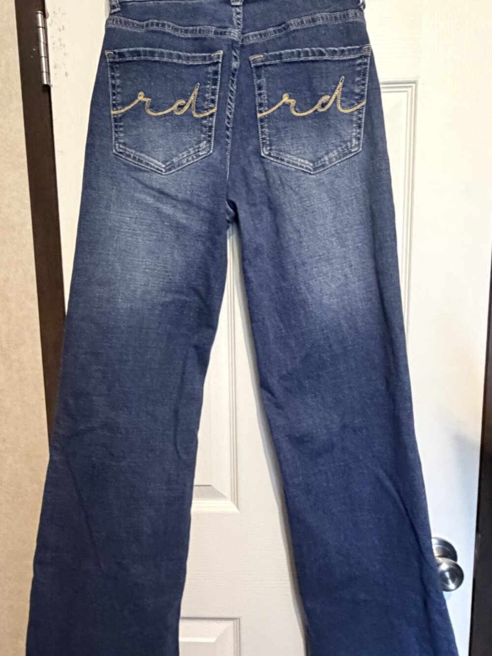 Ranch Dress'N Jeans - Picture 2 of 3
